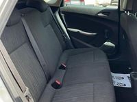 Używany Opel Astra Edition 116 KM (85 kW) 2010 Srebrny Sedan/Limuzyna
