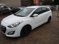Gebraucht Hyundai i30 110 PS (80 kW) 2015 Weiß Kombi
