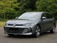 Używany VW Passat Elegance 150 KM (110 kW) 2025 Szary Kombi