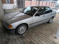 Gebraucht BMW 318 1992 Silber Limousine