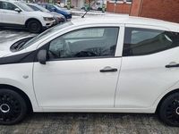 Gebraucht Toyota Aygo 72 PS (52 kW) 2020 Weiß Kleinwagen