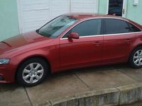 Gebraucht Audi A4 Ambiente 160 PS (117 kW) 2010 Rot Limousine