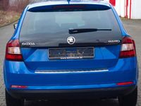 Gebraucht Skoda Rapid Style 125 PS (91 kW) 2018 Blau Kleinwagen