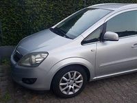 Gebraucht Opel Zafira Family 125 PS (91 kW) 2010 Silber Van / Kleinbus
