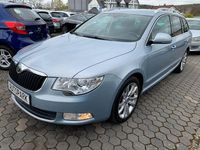 Gebraucht Skoda Superb Elegance 170 PS (125 kW) 2011 Blau Kombi
