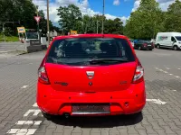 Gebraucht Dacia Sandero Ambiance 75 PS (55 kW) 2009 Rot Limousine