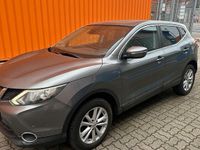 Gebraucht Nissan Qashqai 131 PS (96 kW) 2014 Grau SUV