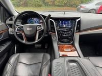 Gebraucht Cadillac Escalade 426 PS (313 kW) 2017 Schwarz SUV