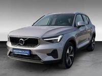 Neu Volvo XC40 Core 163 PS (119 kW) 2026 Silber SUV