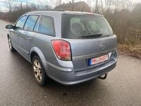 Usata Opel Astra Edition 101 CV (74 kW) 2006 Argento Station wagon