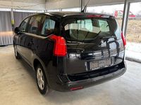 Gebraucht Peugeot 5008 Active 150 PS (110 kW) 2015 Schwarz Van / Kleinbus
