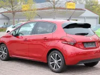 Gebraucht Peugeot 208 99 PS (72 kW) 2017 Rot Kleinwagen