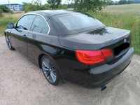 Gebraucht BMW 318 Cabriolet 143 PS (105 kW) 2012 Schwarz Cabrio