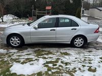 Gebraucht Mercedes C220 150 PS (110 kW) 2006 Silber Limousine