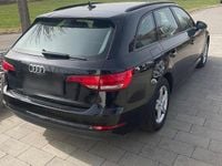 Gebraucht Audi A4 Design 150 PS (110 kW) 2018 Schwarz Kombi