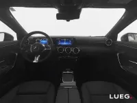 Gebraucht Mercedes A200 Progressive 163 PS (119 kW) 2025 Grau Limousine