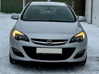 Gebraucht Opel Astra Edition 110 PS (80 kW) 2013 Silber Kombi