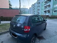 Usata VW Fox 74 CV (54 kW) 2006 Grigio Utilitaria
