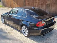 Gebraucht BMW 318 143 PS (105 kW) 2008 Schwarz Limousine