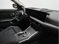 Gebraucht BMW 320 190 PS (139 kW) 2025 Blau (arctic race blue metallic) Kombi