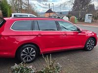 Gebraucht VW Passat Comfortline 120 PS (88 kW) 2015 Rot Kombi