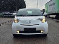 Gebraucht Toyota iQ 68 PS (50 kW) 2009 White pearl cs Kleinwagen