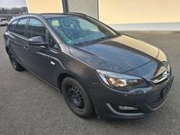 Gebraucht Opel Astra Edition 110 PS (80 kW) 2013 Grau Kombi