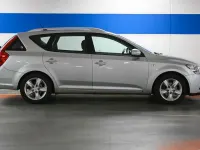 Gebraucht Kia Ceed Sportswagon 125 PS (91 kW) 2012 Machine silver (metallic) Kombi