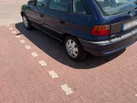 Gebraucht Opel Astra 75 PS (55 kW) 1997 Blau Limousine