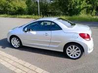 Gebraucht Peugeot 207 CC Allure 120 PS (88 kW) 2012 Silber Cabrio