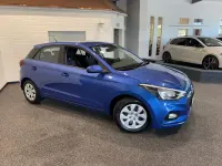Gebraucht Hyundai i20 75 PS (55 kW) 2019 Blau Kleinwagen