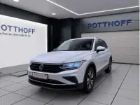 Gebraucht VW Tiguan 150 PS (110 kW) 2024 Weiß (oryxweiß perlmutteffekt) SUV
