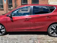 Gebraucht Nissan Pulsar 116 PS (85 kW) 2016 Rot Kleinwagen