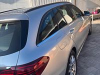 Gebraucht Mercedes C220 194 PS (142 kW) 2019 Silber Kombi