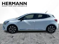 Gebraucht Renault Clio V Evolution 67 PS (49 kW) 2024 Arktisweiß (weiß) Limousine