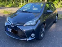 Gebraucht Toyota Yaris Comfort 99 PS (72 kW) 2015 Grau Kleinwagen