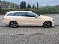 Second-hand Mercedes E220 194 CP (142 kW) 2019 Galben Break