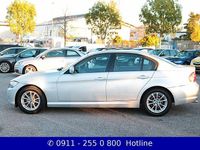 Gebraucht BMW 318 Sport Line 143 PS (105 kW) 2010 Silber Limousine