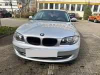 Gebraucht BMW 118 143 PS (105 kW) 2009 Silber Kleinwagen