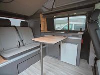 Gebraucht VW Transporter 104 PS (76 kW) 2016 Rot Van