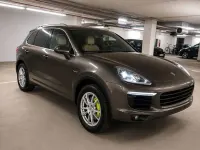 Gebraucht Porsche Cayenne S E-Hybrid 416 PS (305 kW) 2014 Braun SUV
