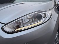 Gebraucht Ford Fiesta Titanium 80 PS (58 kW) 2014 Silber Kleinwagen
