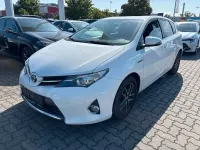 Gebraucht Toyota Auris Hybrid Edition 99 PS (72 kW) 2015 Weiß Limousine