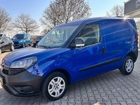 Gebraucht Fiat Doblò 101 PS (74 kW) 2022 Blau Van / Kleinbus