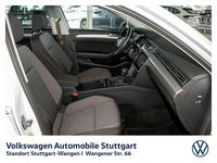 Gebraucht VW Passat Basis 122 PS (89 kW) 2022 Blanco nevada/gletscherweiß me Kombi