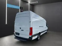 Gebraucht Mercedes Sprinter 170 PS (125 kW) 2025 Weiß Van