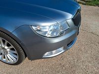 Gebraucht Skoda Superb Elegance 160 PS (117 kW) 2012 Grau Limousine