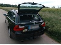 Gebraucht BMW 320 150 PS (110 kW) 2007 Schwarz Kombi
