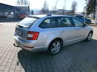 Gebraucht Skoda Octavia Ambition 150 PS (110 kW) 2015 Silber Kleinwagen