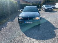 Gebraucht BMW 116 122 PS (89 kW) 2010 Schwarz Kleinwagen